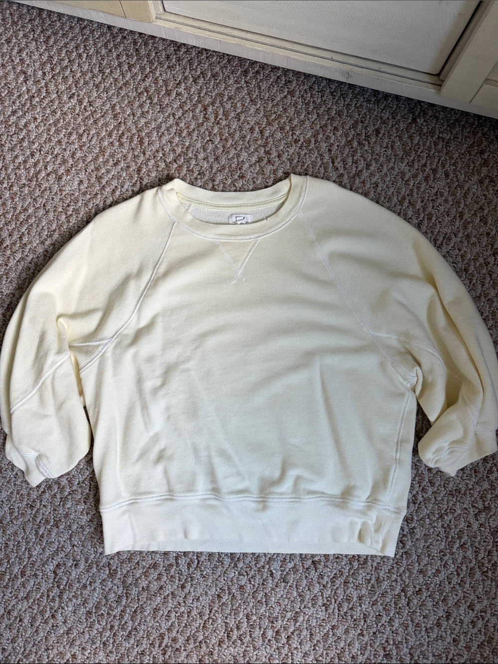 Aerie Women’s Butter Yellow 3/4 Sleeve Sweatshirt